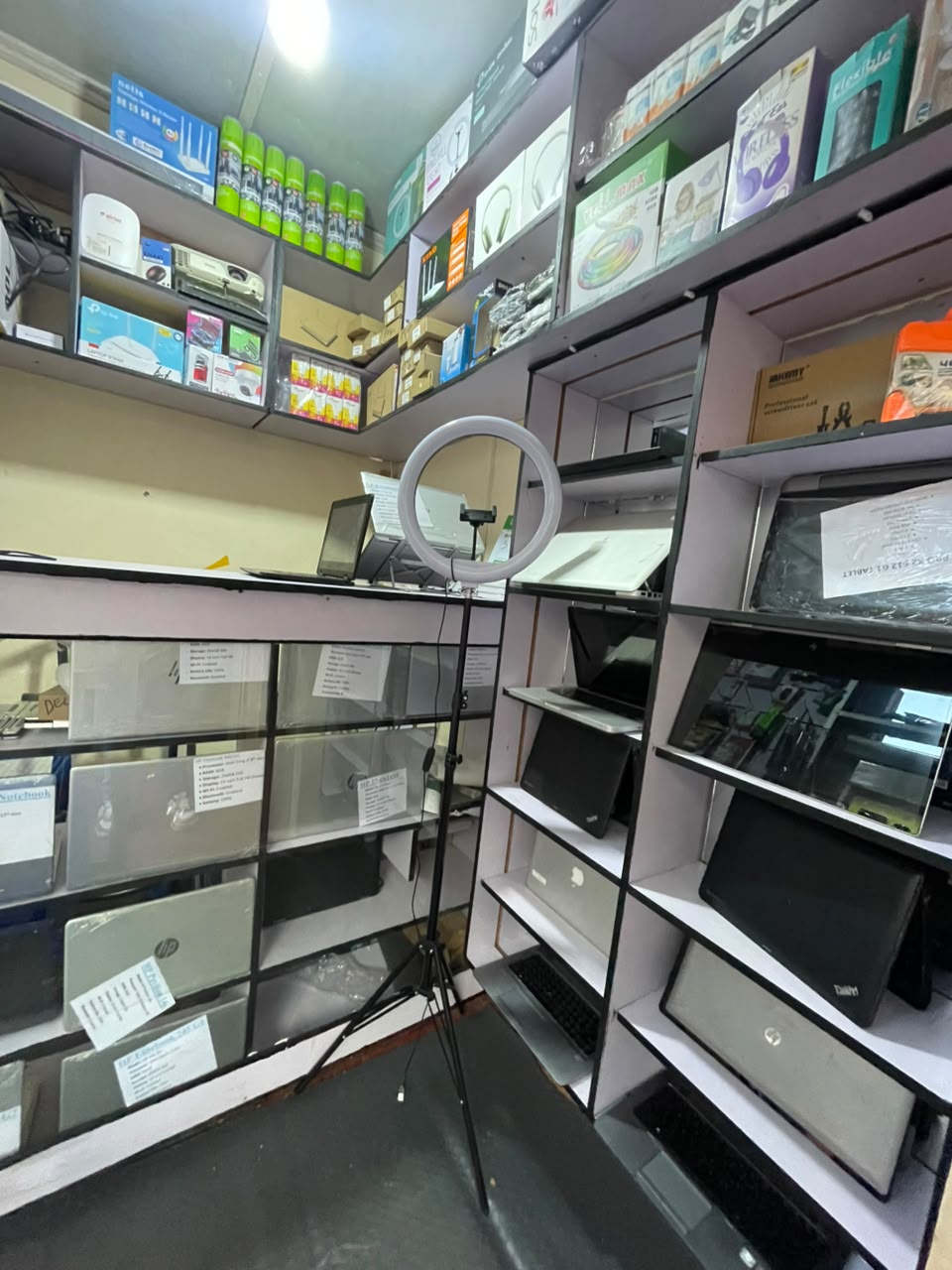 99 COMPUTERS storefront — view two
